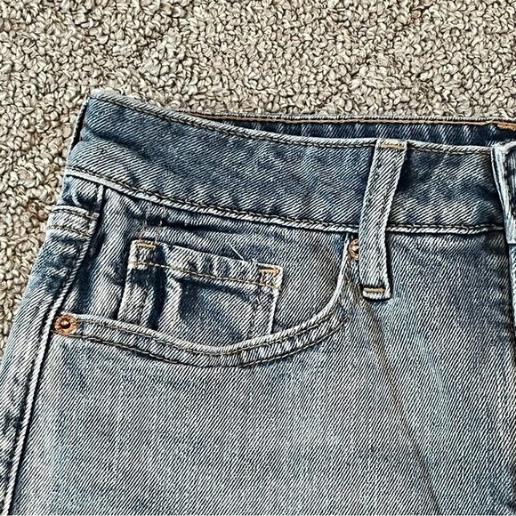 Old Navy Shorts Womens Size 8 Two Toned Denim O.G. Straight High Rise Jean NWT - Picture 6 of 12